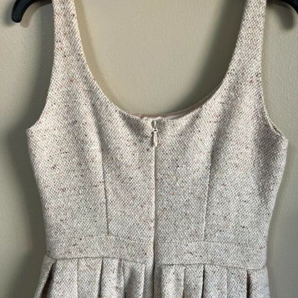 Paper crown small dress - Picture 4 of 6